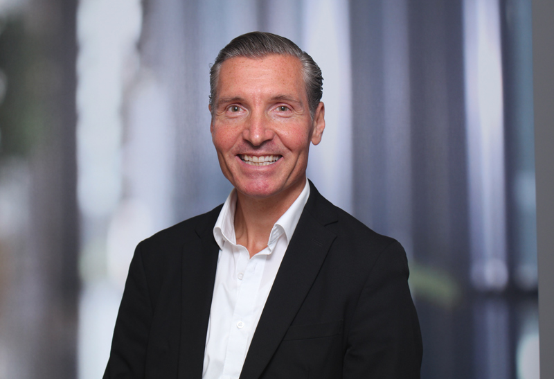 Dr. Martin Hellwig
